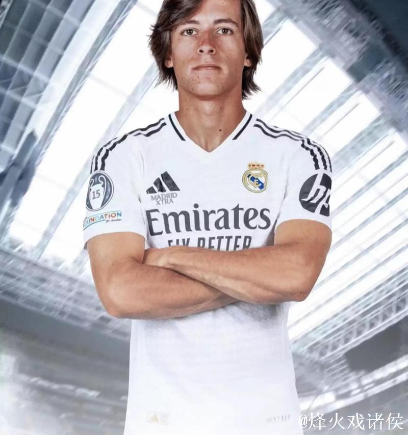 皇马又敲定一笔转会！卡雷拉斯的追梦之旅：走出皇马，终归伯纳乌