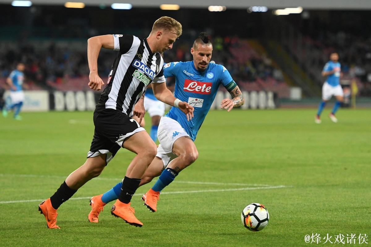 半场: 乌迪内斯0-0那不勒斯,场面较为平淡,两队机会寥寥 半场: 乌迪内斯0-0那不勒斯,场面较为平淡,两队机会寥寥